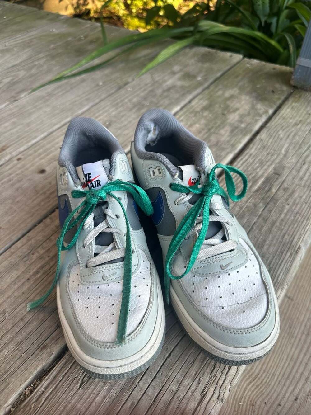 Nike Air Force 1 LV8 GS 'Remix' Light Silver/Deep Royal Blue Sneakers (FB9035-00